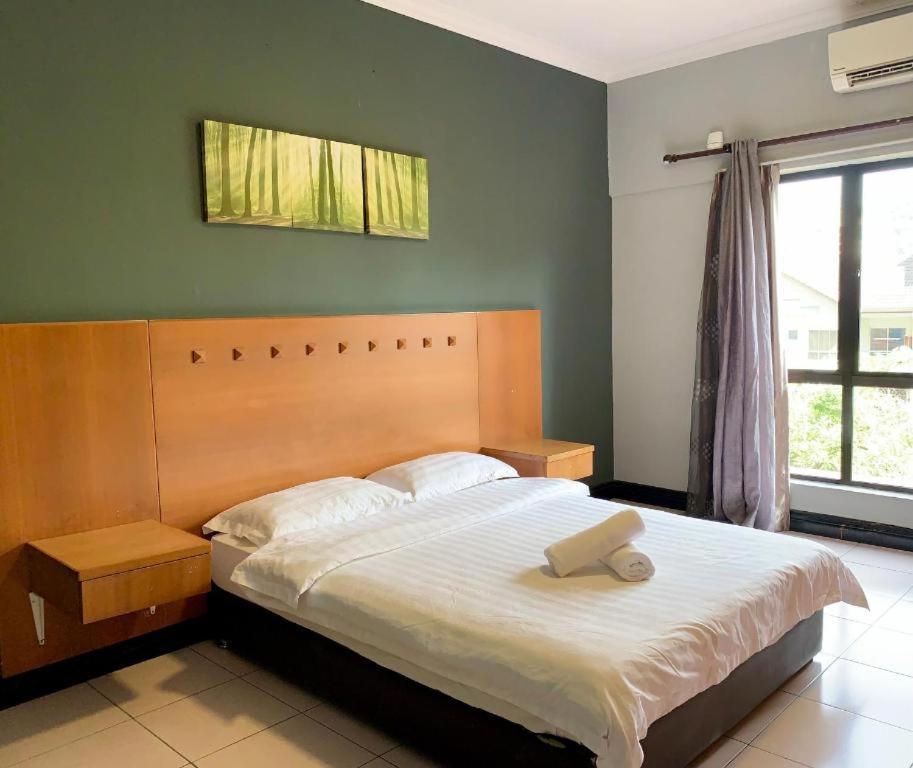 Marina Court Vacation Home 3 Bedrooms - Kota Kinabalu Exteriör bild