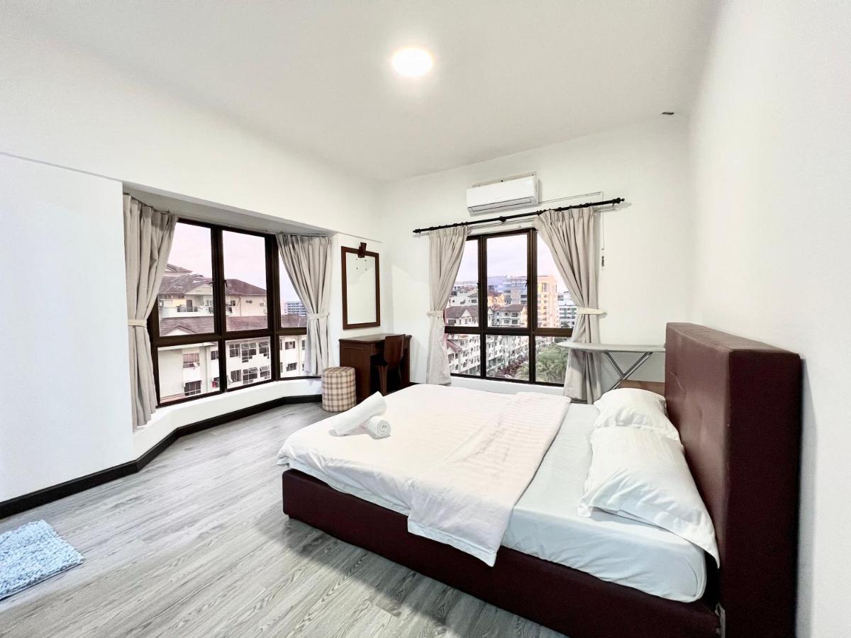 Marina Court Vacation Home 3 Bedrooms - Kota Kinabalu Exteriör bild